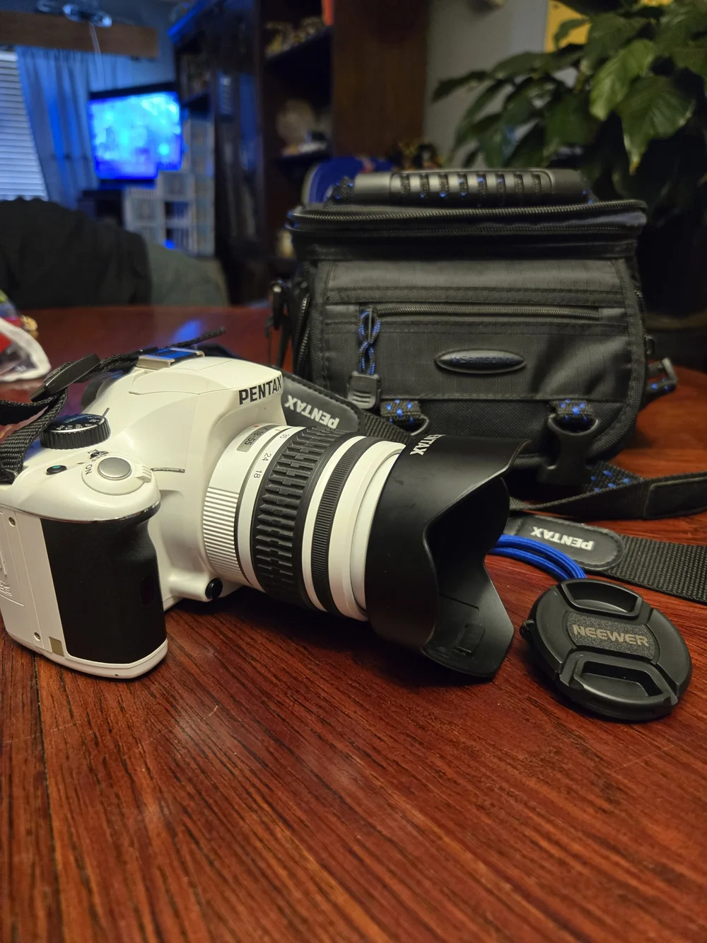 Pentax K-x 12.4MP DLSR Camera